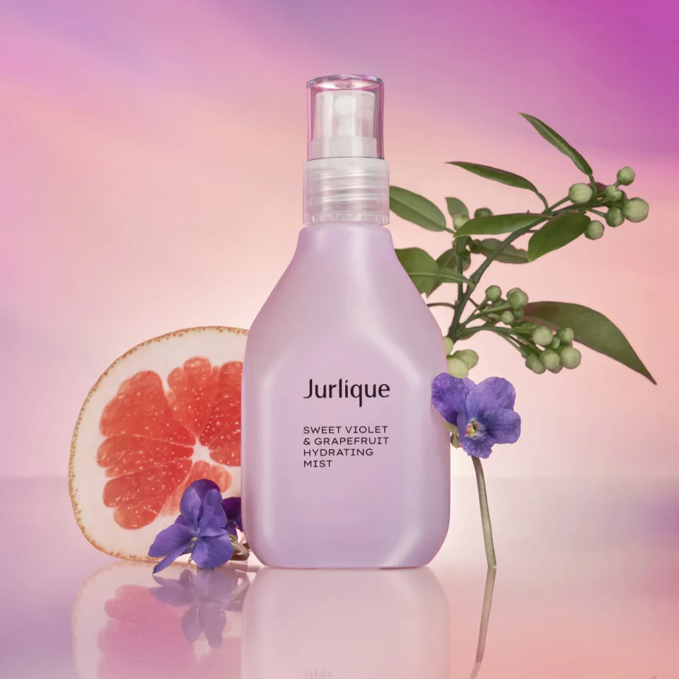 Sweet Violet & Grapefruit Hydrating Mist - Image 4