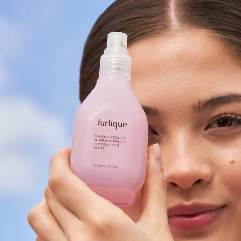 Sweet Violet & Grapefruit Hydrating Mist - Image 5